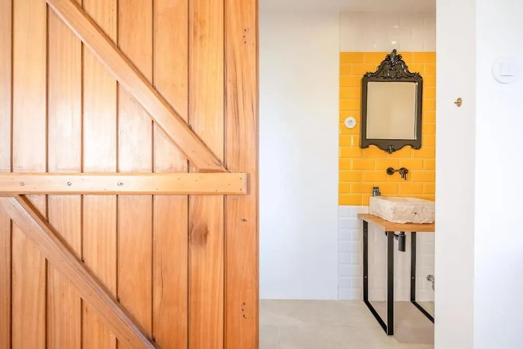 Guestready - Retro Design In Olivais-1